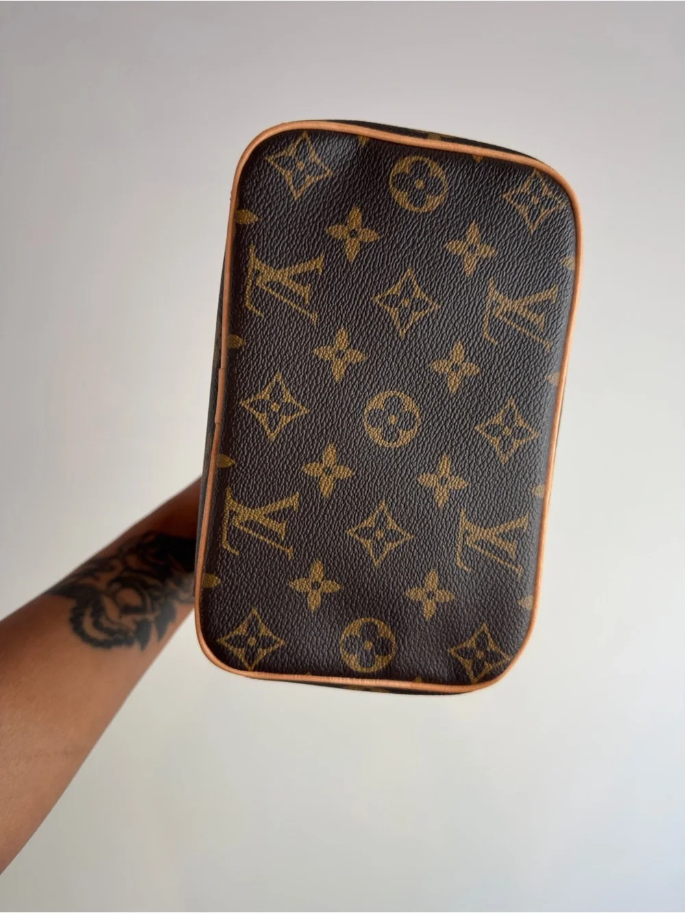 Louis Vuitton Nice Mini - Picture 3 of 7
